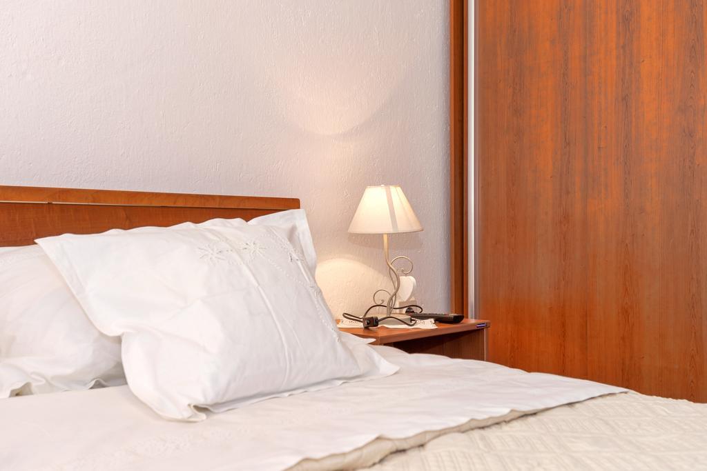 Guesthouse Wish Stari Grad  Pokoj fotografie