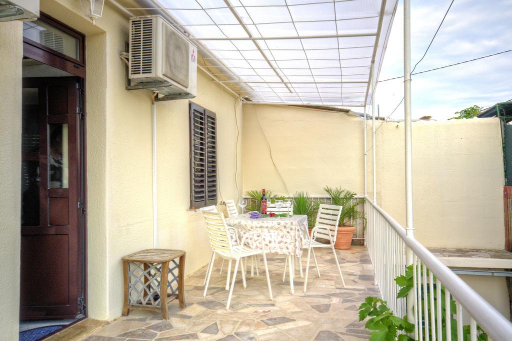 Guesthouse Wish Stari Grad  Exteriér fotografie