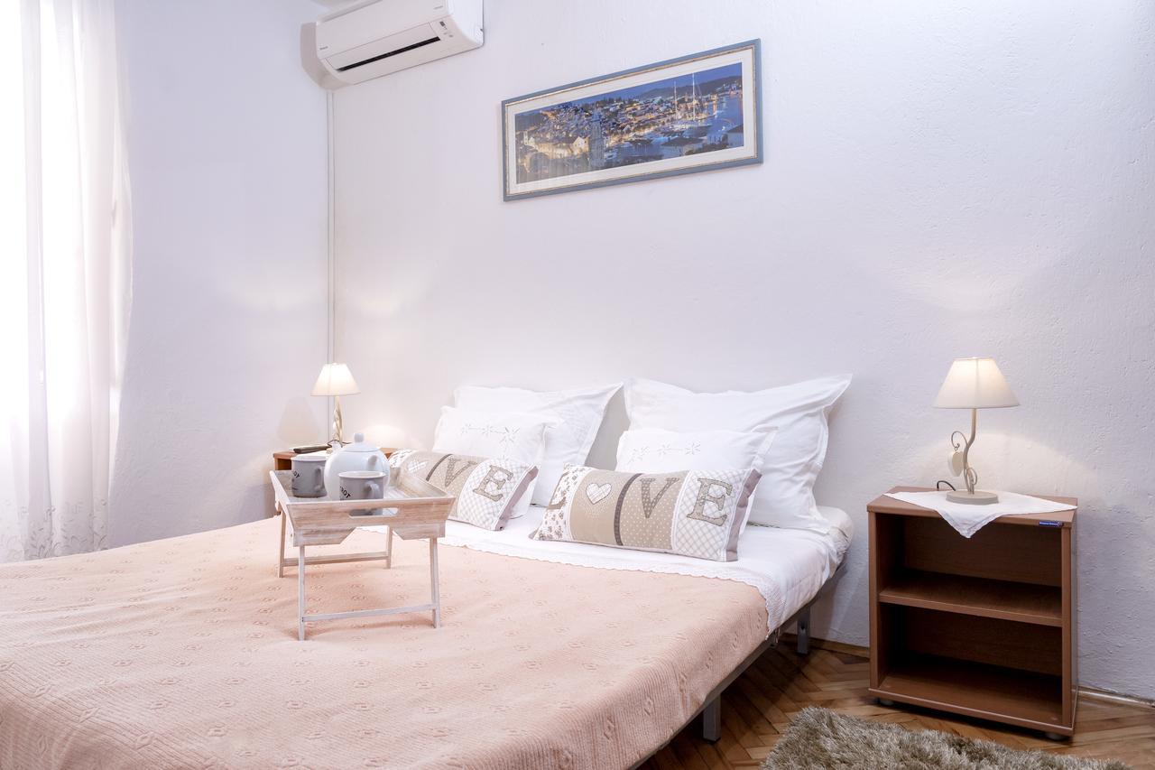 Guesthouse Wish Stari Grad  Exteriér fotografie