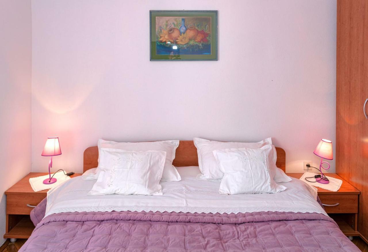 Guesthouse Wish Stari Grad  Exteriér fotografie